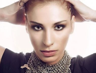 Αντιγόνη Ψυχράμη: Το σοβαρό ατύχημα επί σκηνής - Ποια ηθοποιός θα την αντικαταστήσει στην παράσταση «Matilda» (βίντεο)